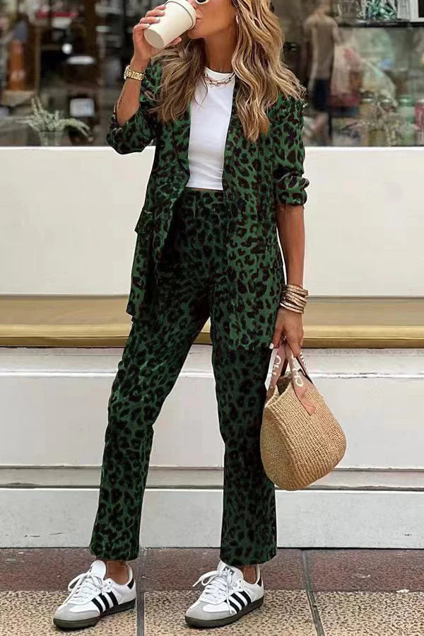 Dalia™ Blazer y Pantalón