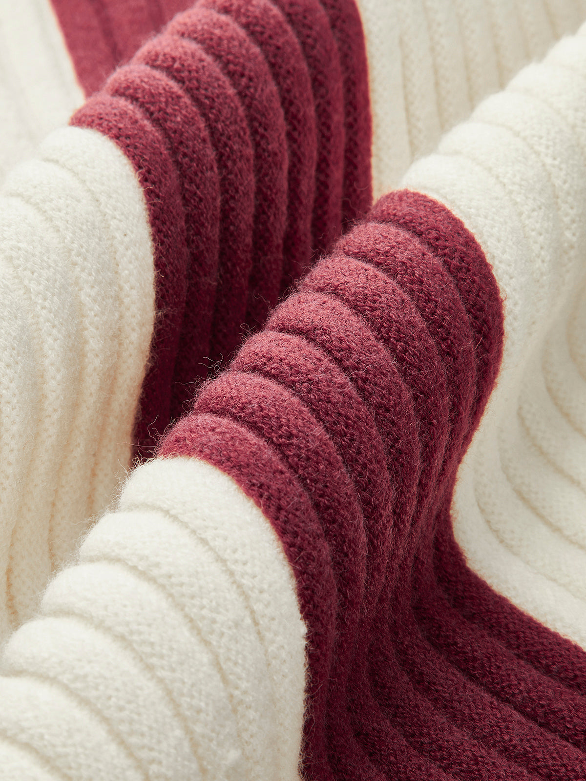 Suéter de Rayas con Cuello Alto de Miss Paris