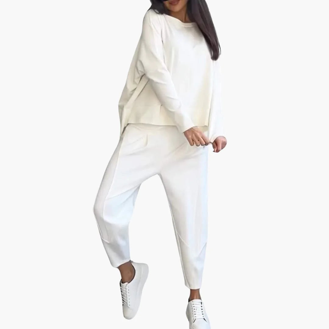 Ana | Conjunto de dos piezas con cuello redondo.