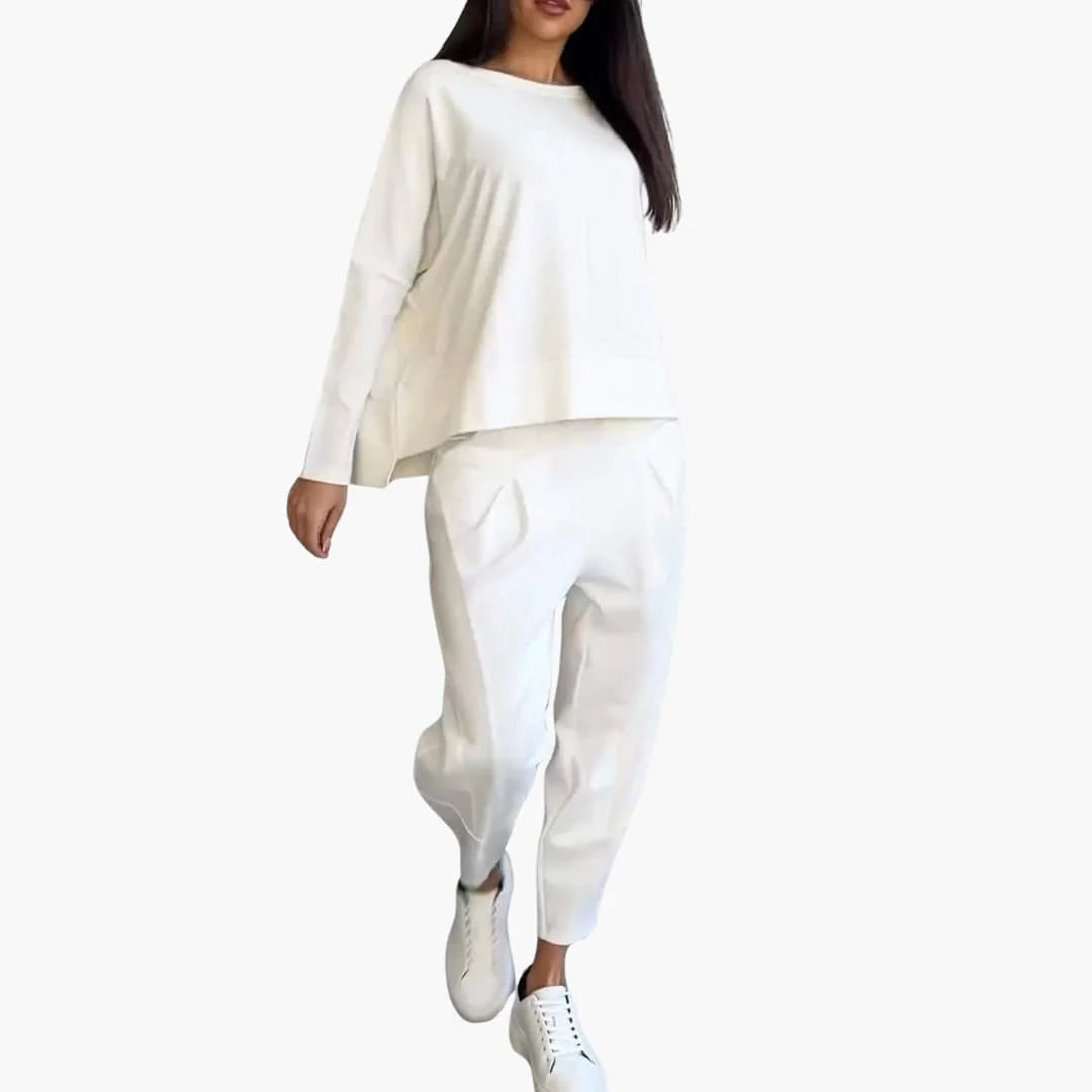 Ana | Conjunto de dos piezas con cuello redondo.