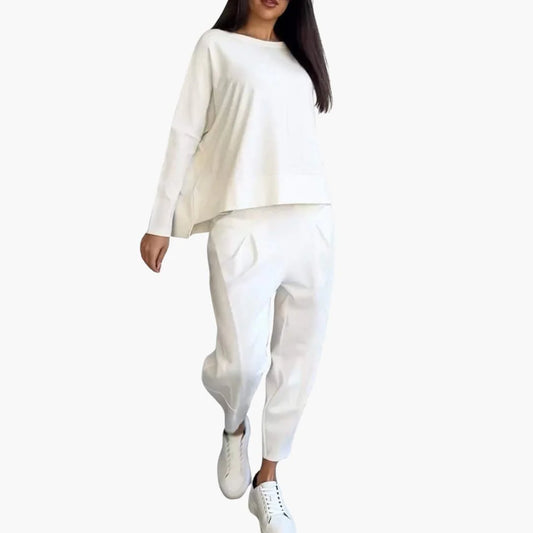 Ana | Conjunto de dos piezas con cuello redondo.